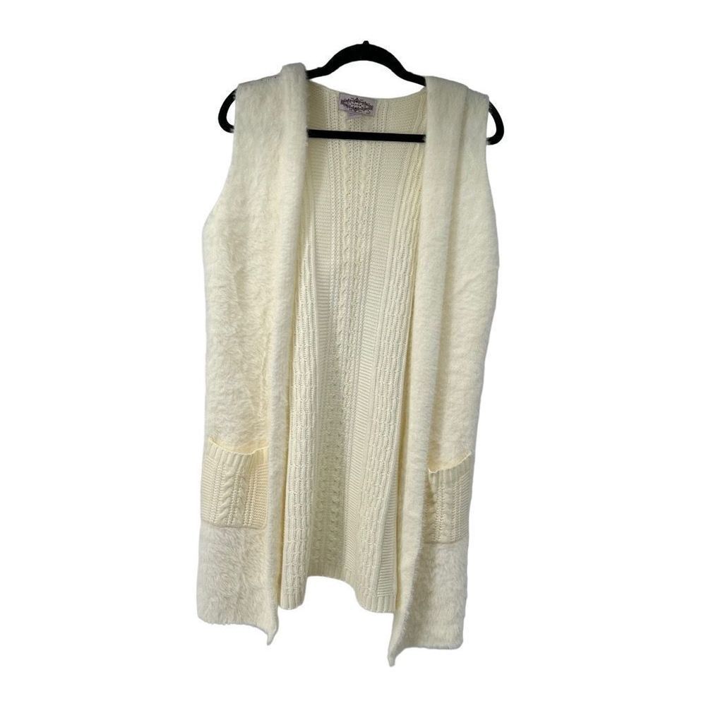 Oliver by Escio Cream Soft Sleeveless Hooded Sweater‎